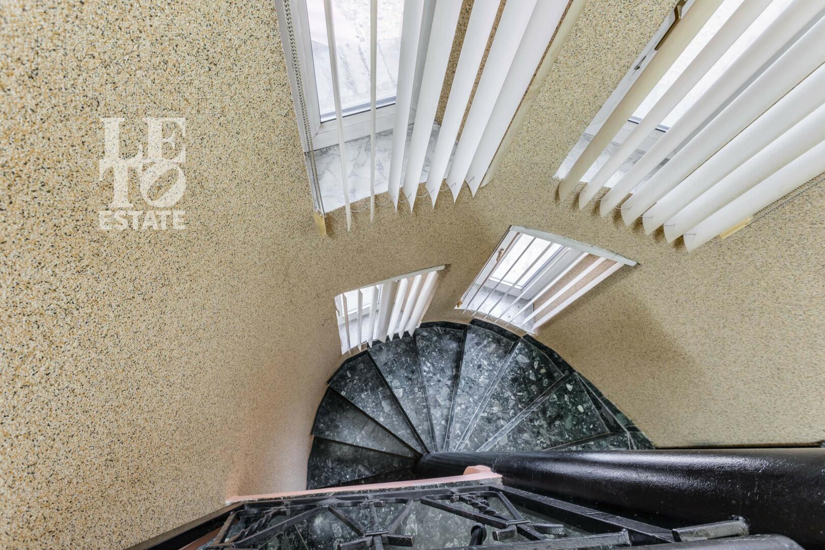 2-этажный коттедж 573 м² с отделкой