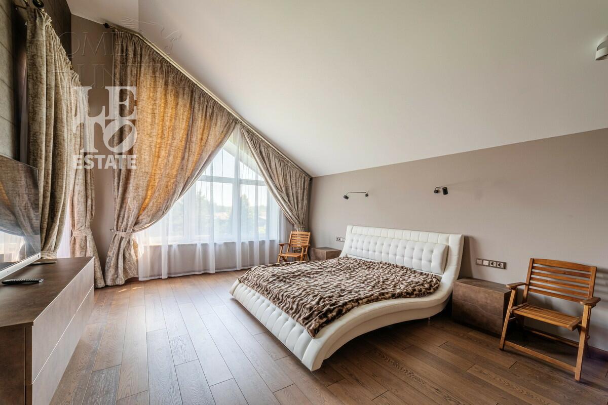 3-этажный коттедж 429 м² с отделкой