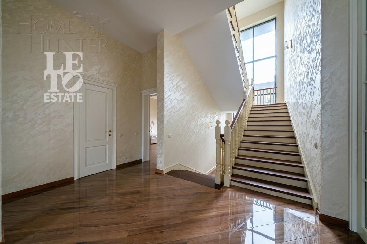 2-этажный коттедж 950 м² с отделкой