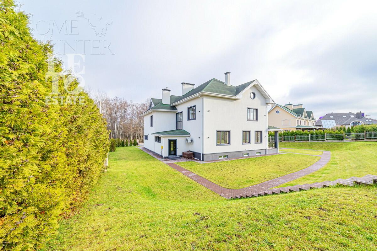 2-этажный коттедж 693 м² с отделкой