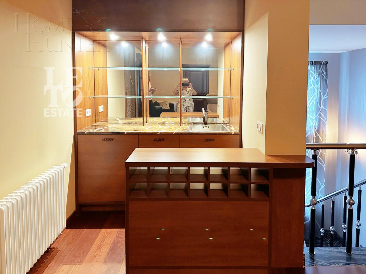 3-этажный таунхаус 293 м² с отделкой