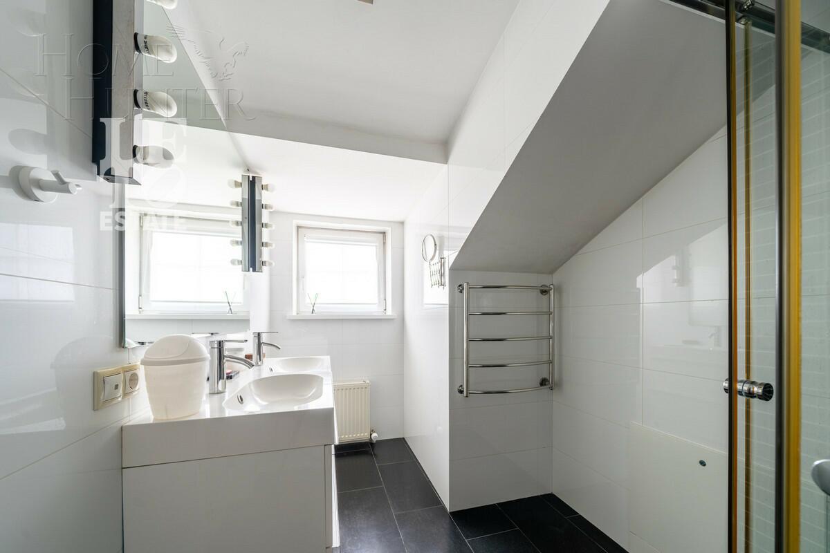 2-этажный таунхаус 400 м² с отделкой