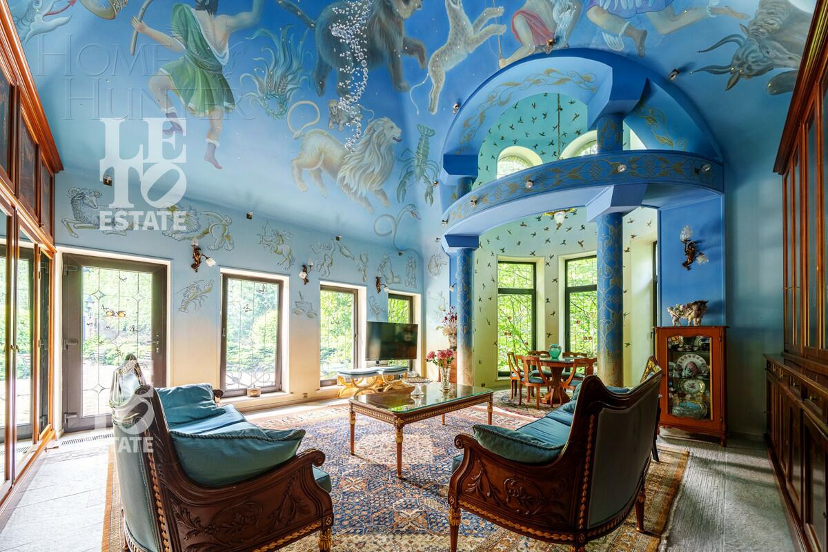 3-этажный коттедж 850 м² с отделкой