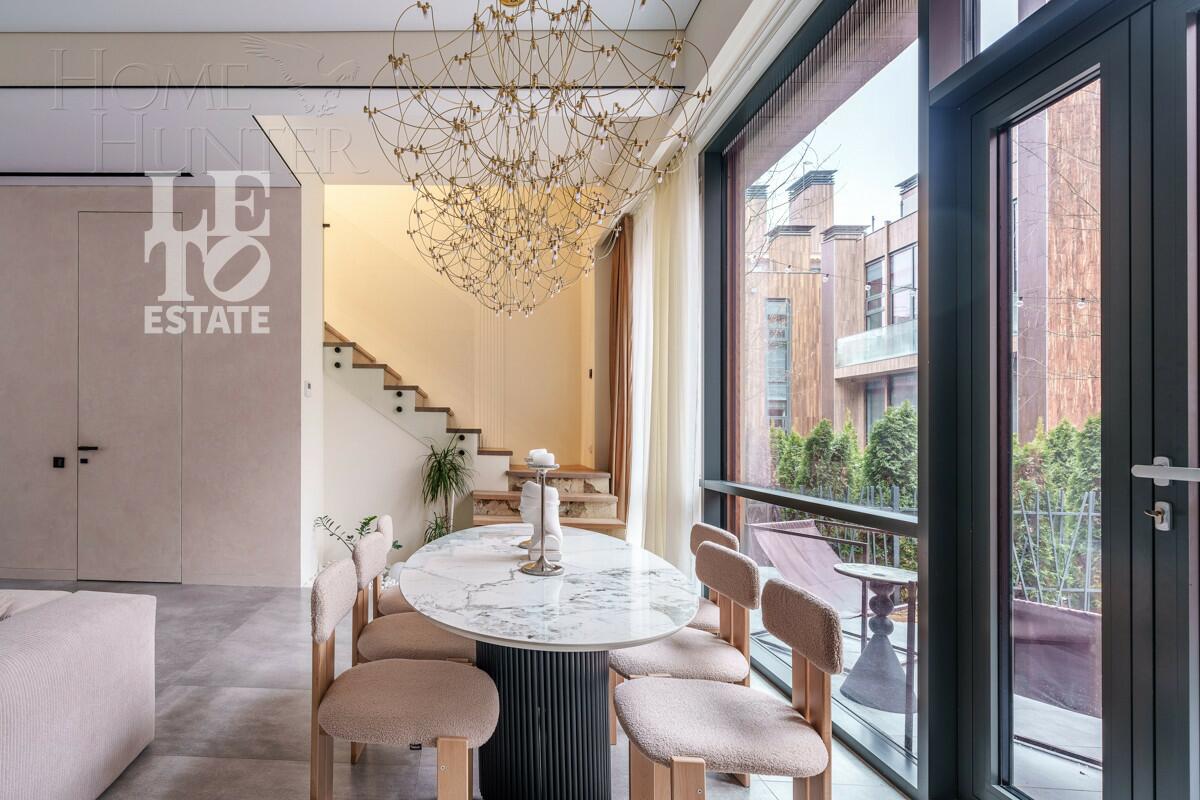 3-этажный таунхаус 238 м² с отделкой