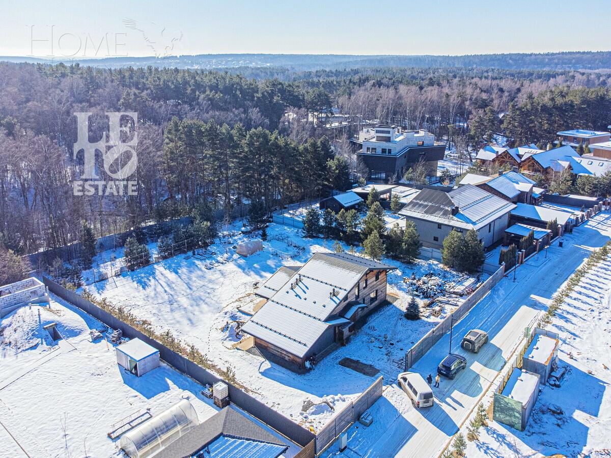 2-этажный коттедж 220 м² с отделкой