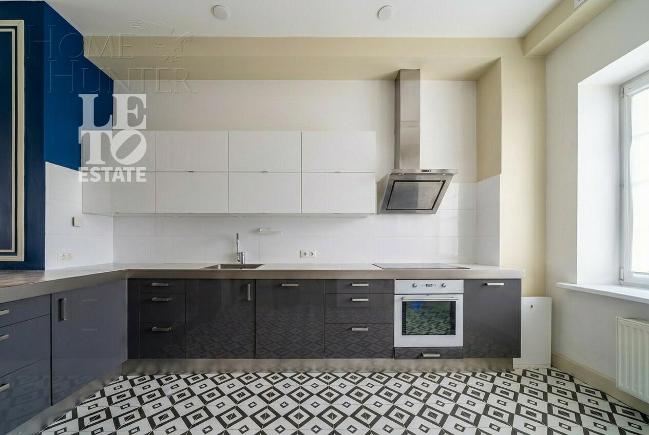 2-этажный таунхаус 400 м² с отделкой