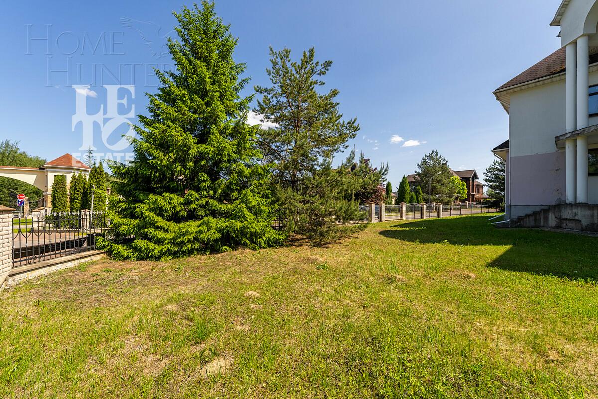 2-этажный коттедж 820 м² без отделки