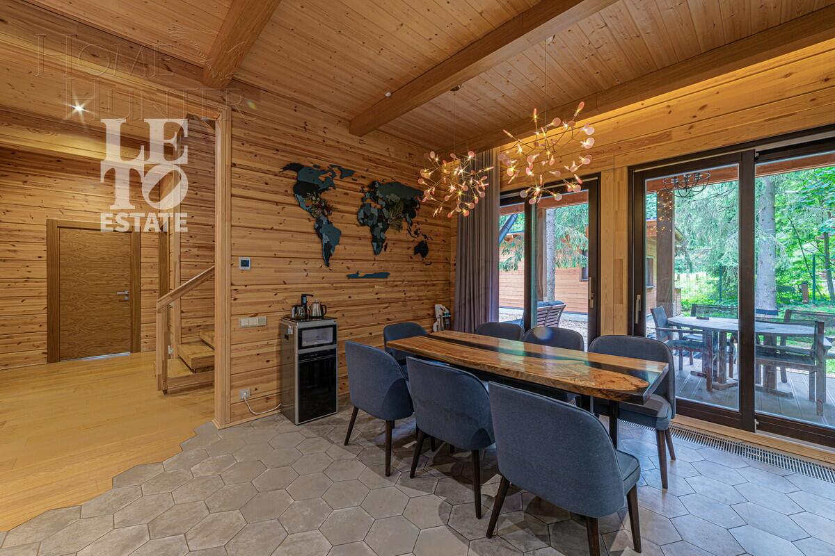 2-этажный коттедж 360 м² с отделкой