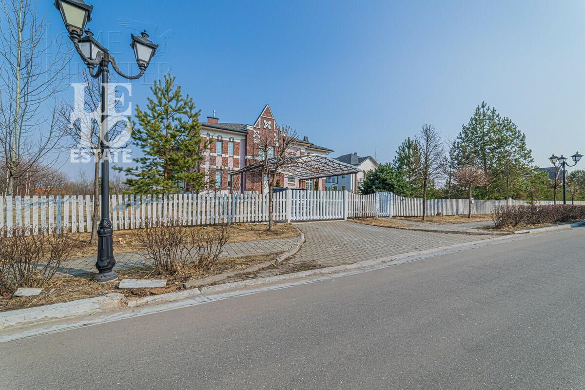 2-этажный коттедж 343.5 м² с отделкой