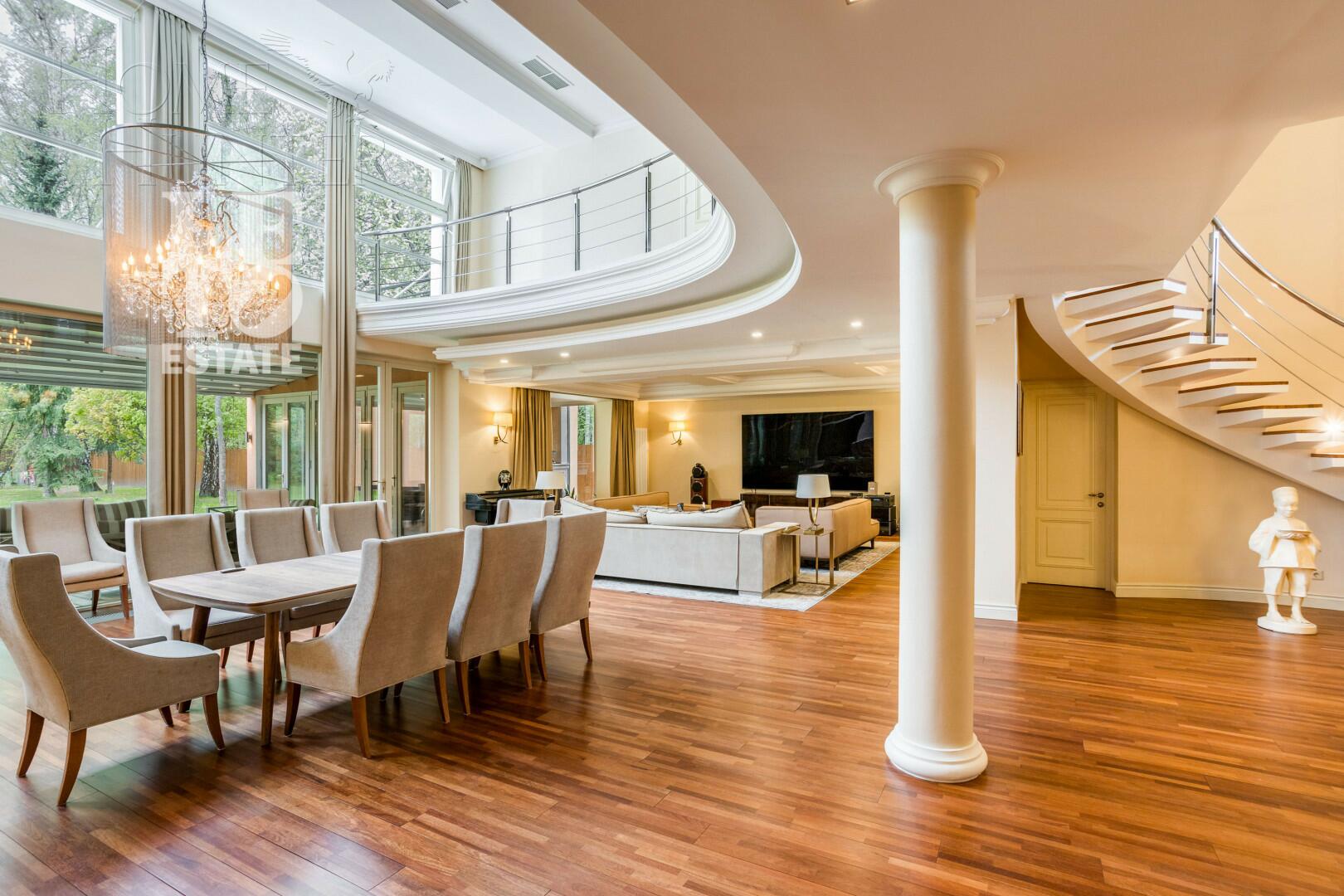 2-этажный коттедж 760 м² с отделкой