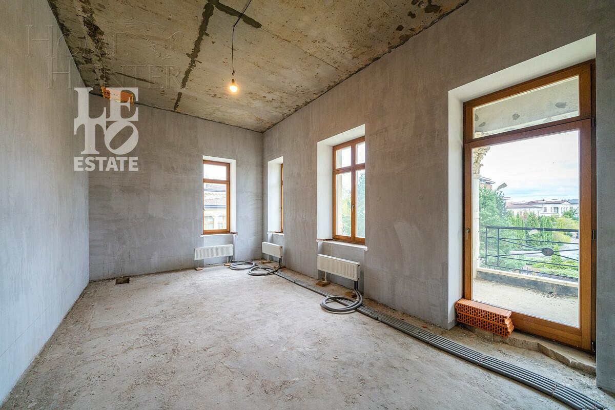 2-этажный коттедж 1 320 м² без отделки