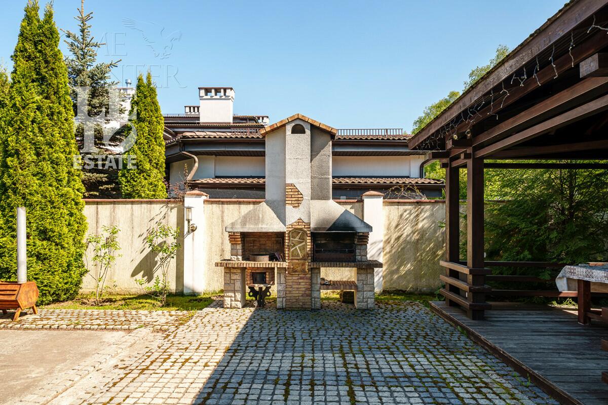 2-этажный коттедж 680 м² с отделкой