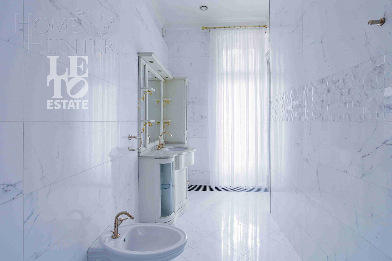 2-этажный таунхаус 430 м² с отделкой