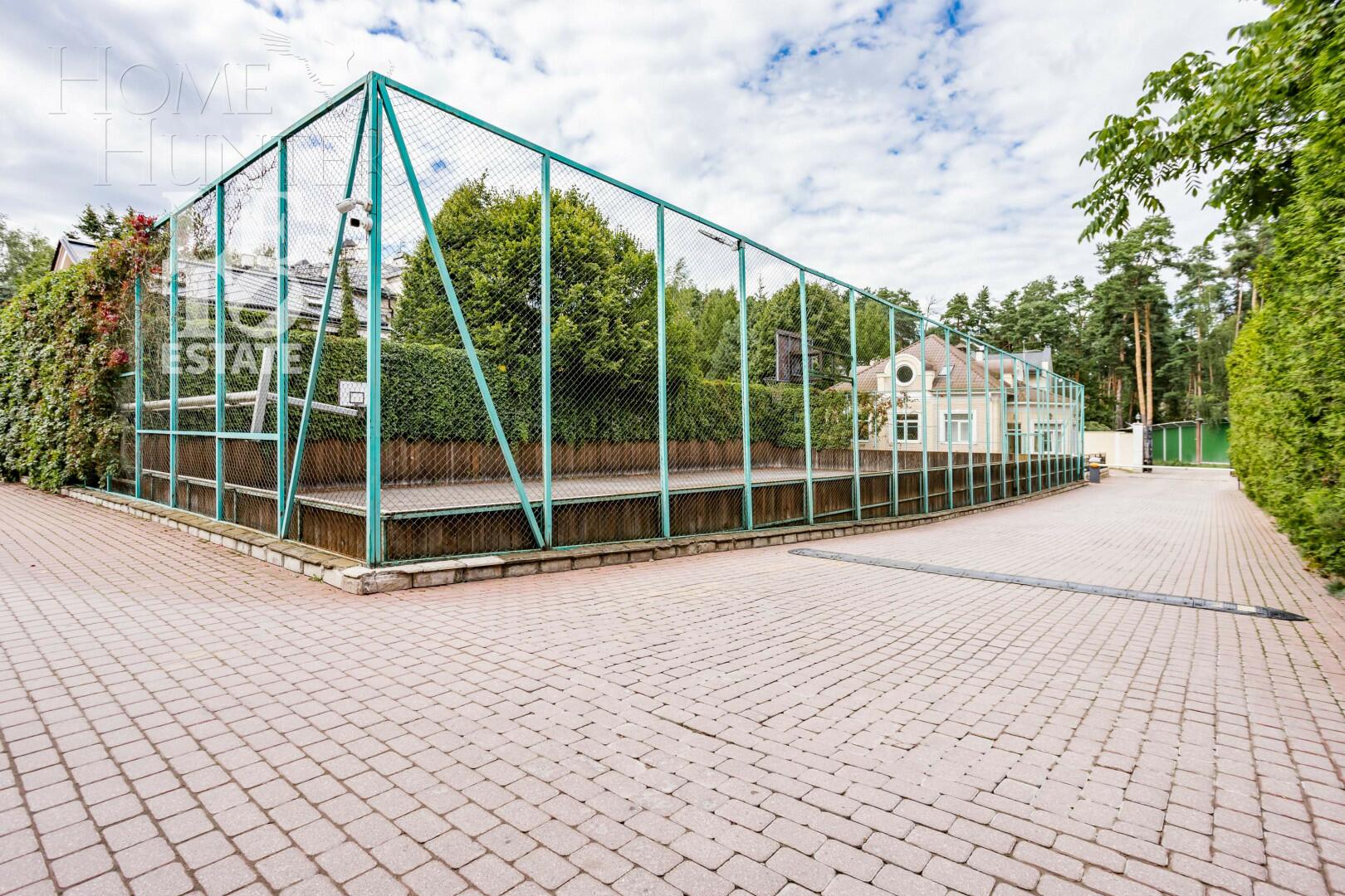 2-этажный коттедж 1 438 м² с отделкой