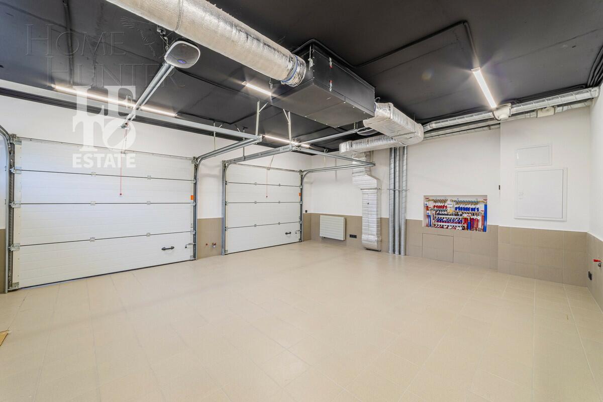 2-этажный коттедж 693 м² с отделкой