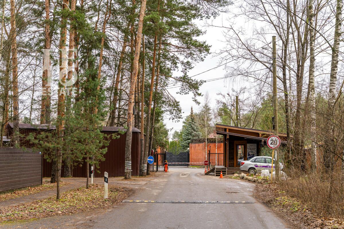 Участок 12 сот. в охраняемом поселке