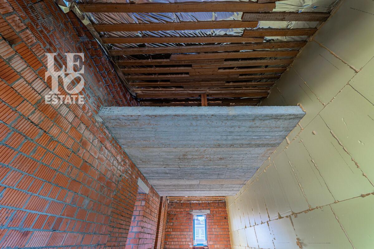 2-этажный таунхаус 330 м² без отделки