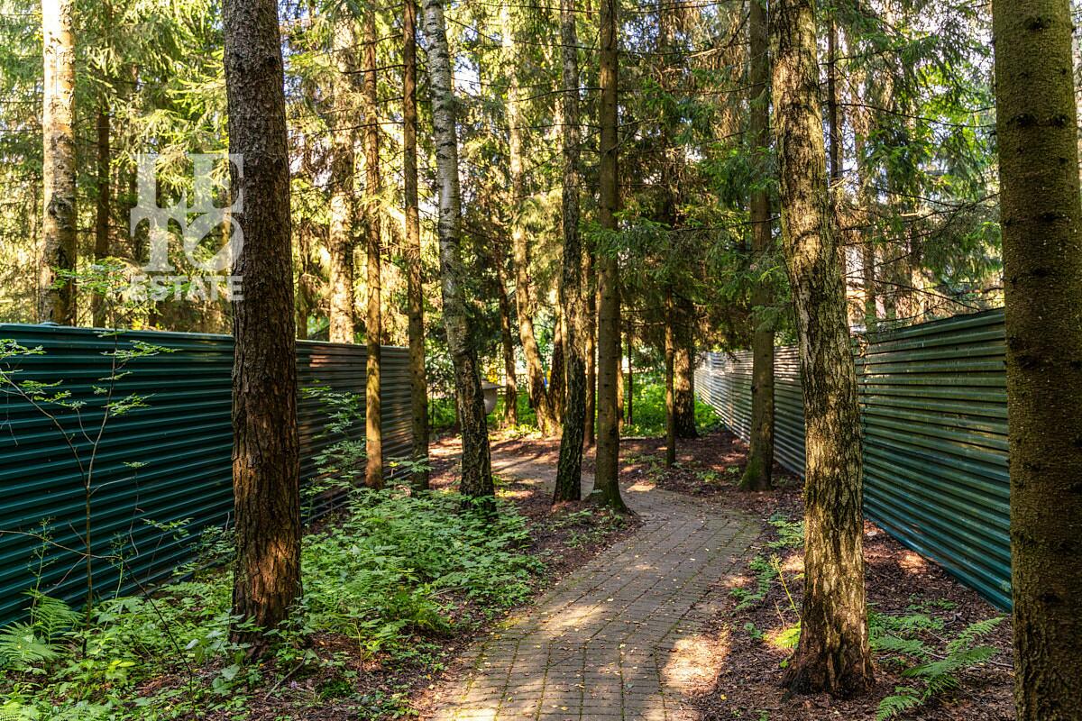 2-этажный коттедж 700 м² с отделкой