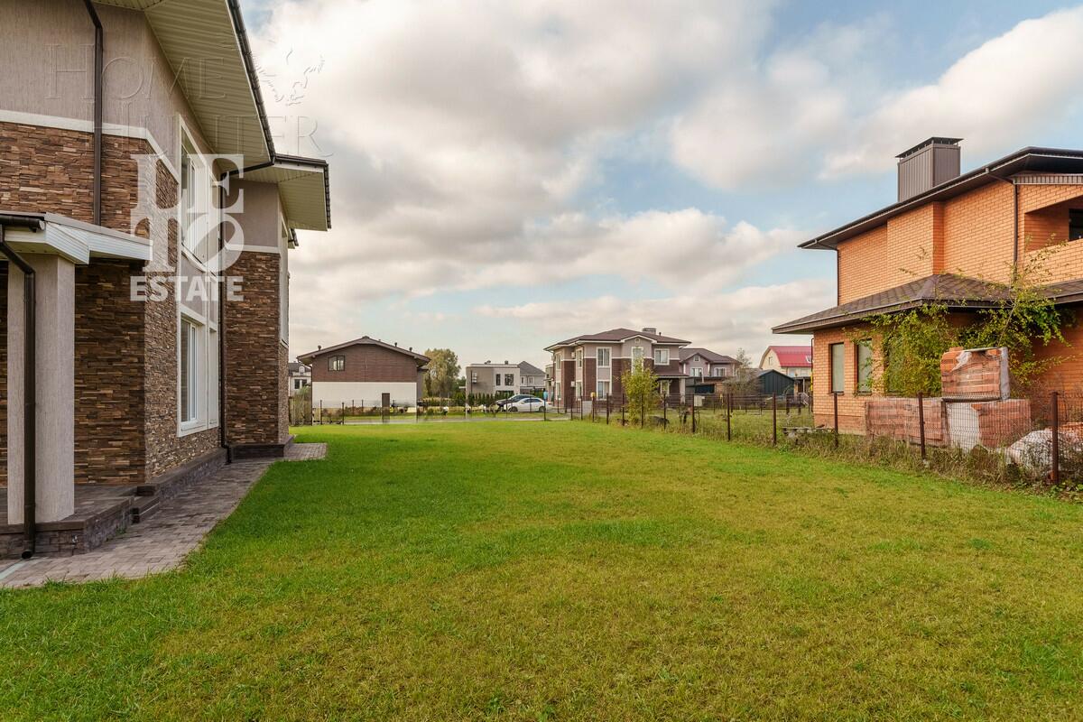 2-этажный коттедж 307 м² с отделкой