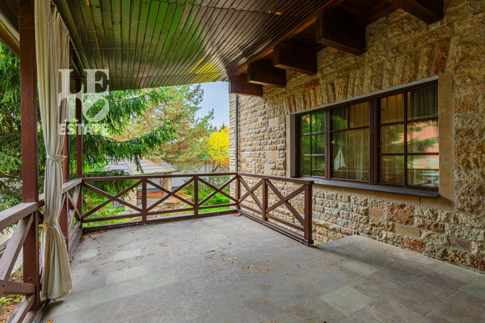 2-этажный коттедж 720 м² с отделкой