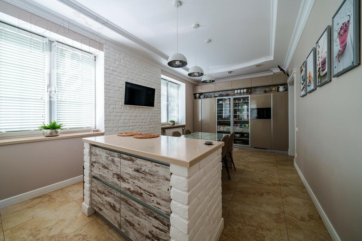 2-этажный коттедж 402 м² с отделкой