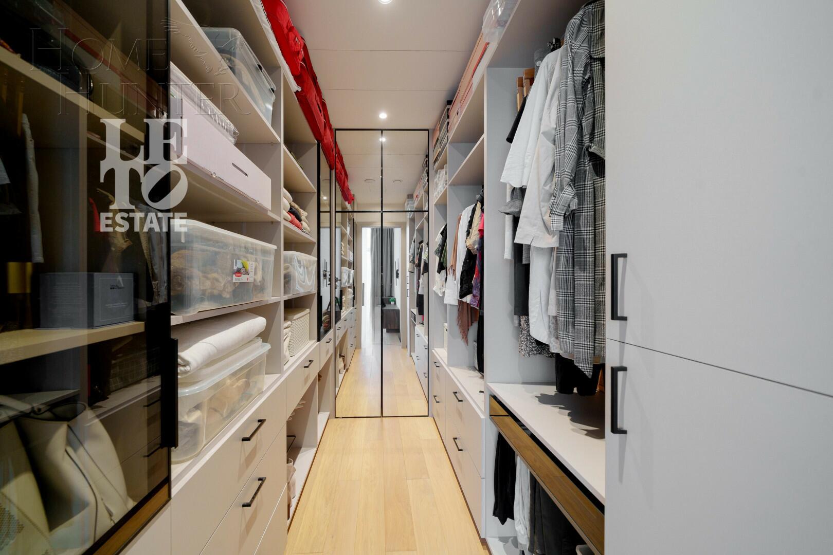 4-этажный таунхаус 278 м² с отделкой