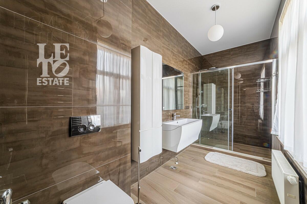 3-этажный коттедж 429 м² с отделкой