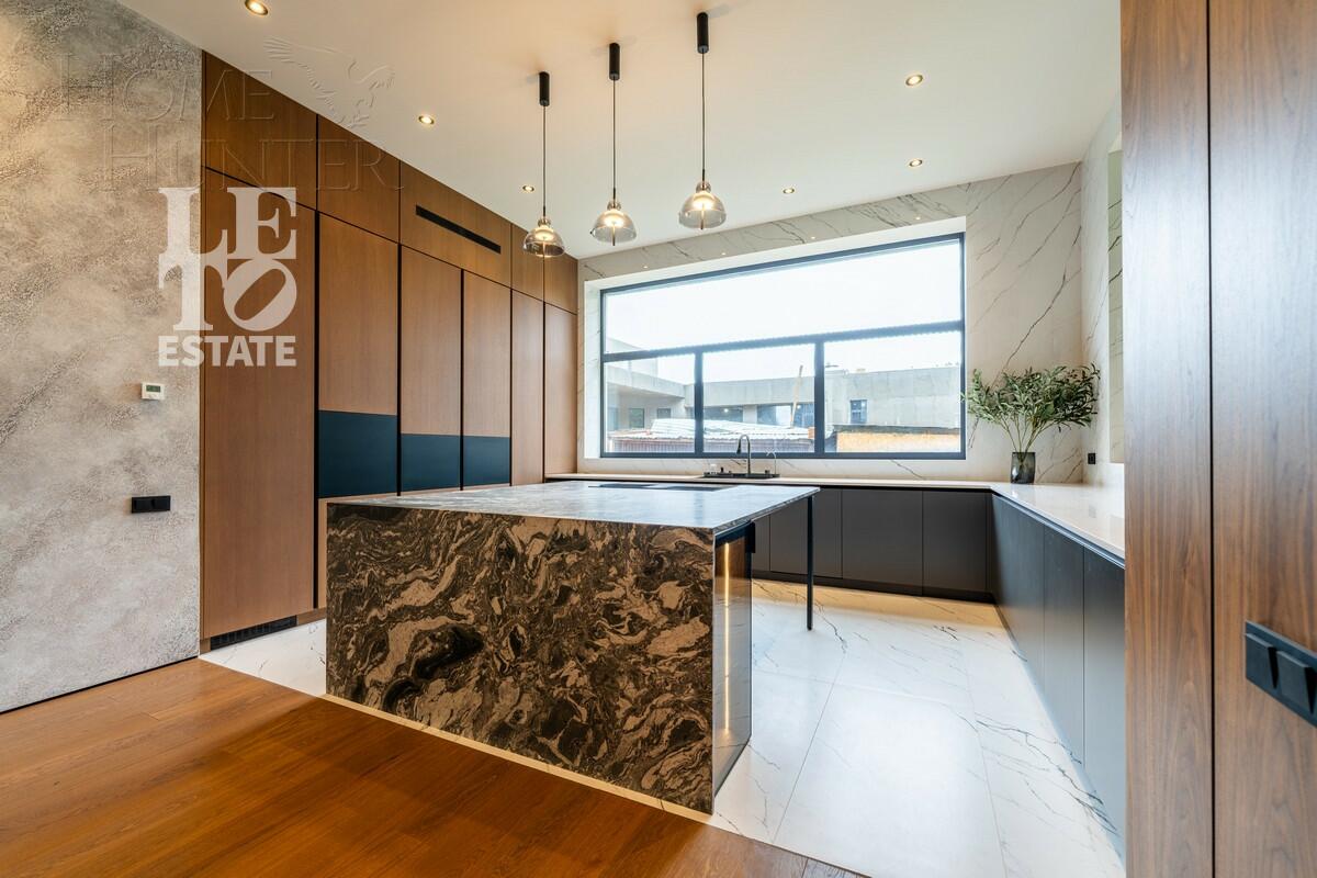 2-этажный коттедж 622 м² с отделкой