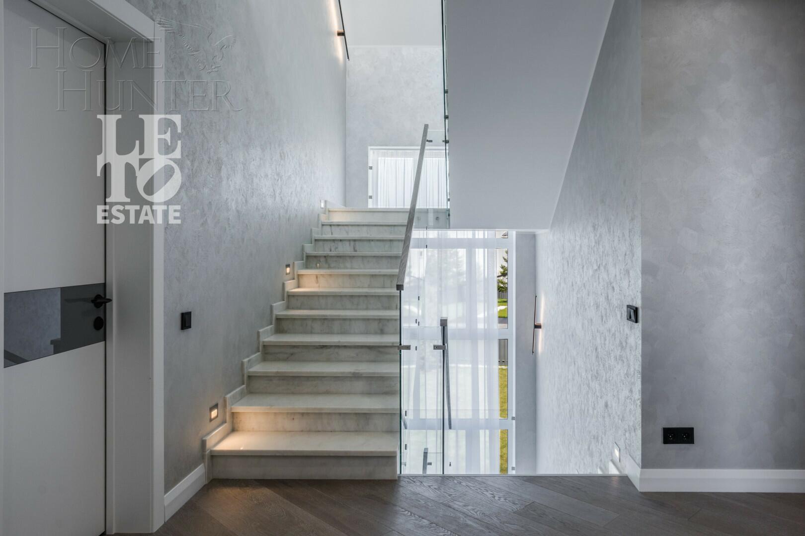 2-этажный коттедж 430 м² с отделкой