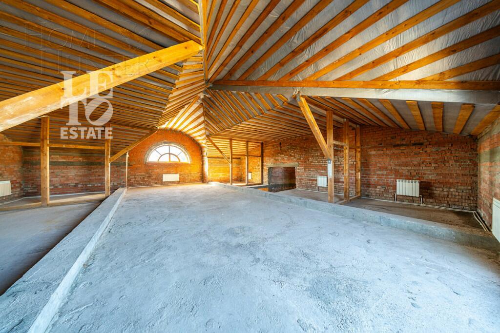 2-этажный коттедж 600 м² без отделки