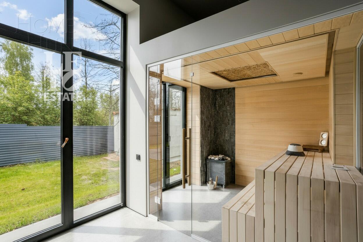 1-этажный коттедж 440 м² с отделкой