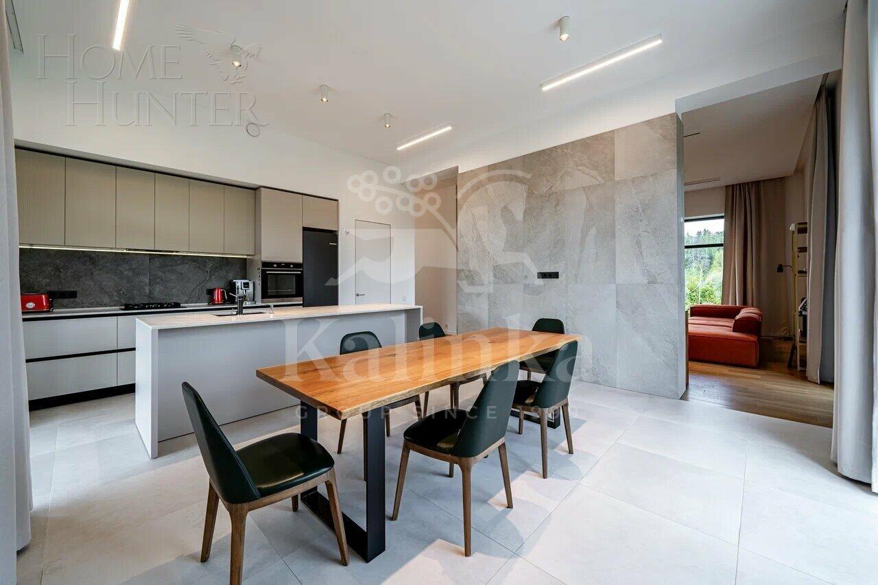 2-этажный коттедж 350 м² с отделкой