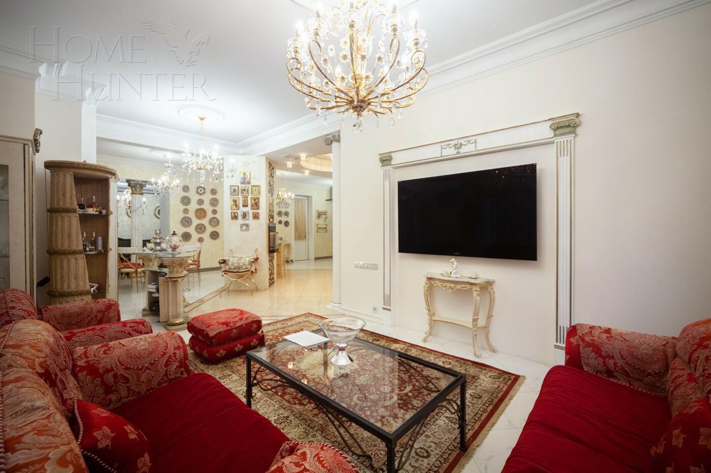 2-этажный коттедж 939 м² с отделкой