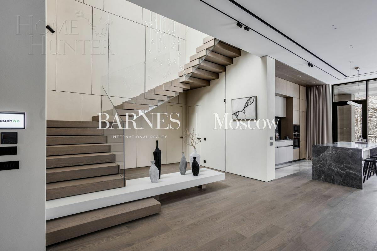 2-этажный коттедж 760 м² с отделкой