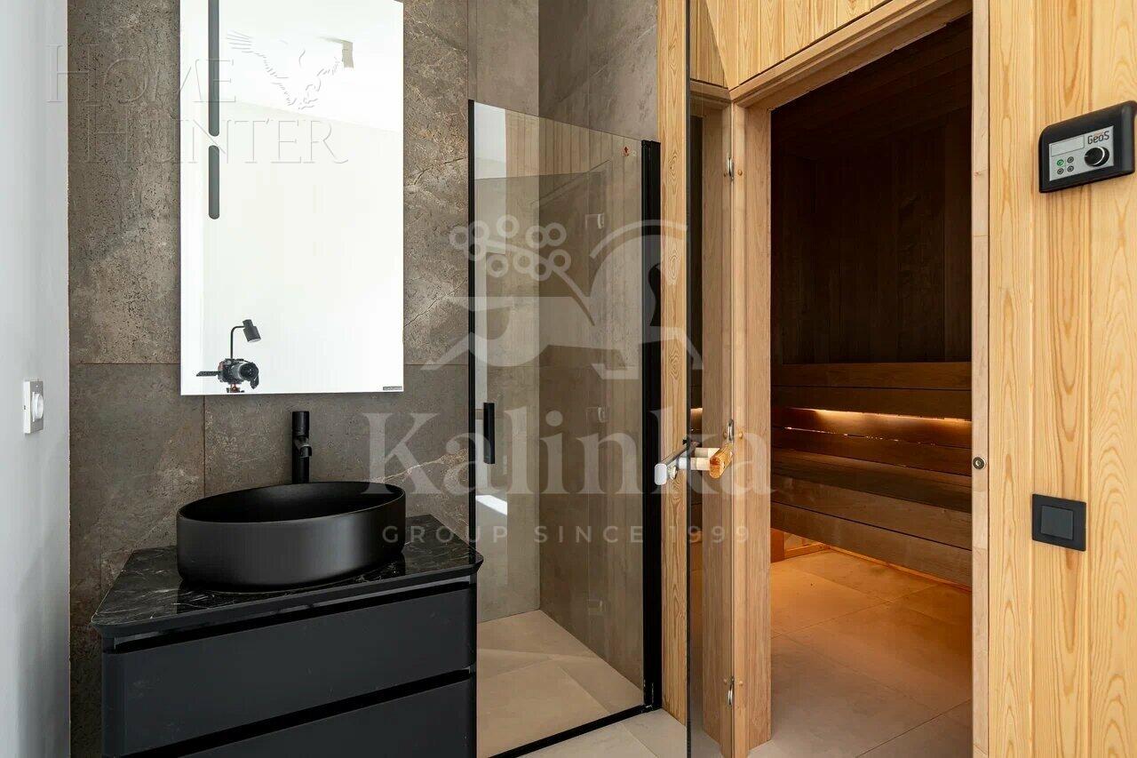 2-этажный коттедж 350 м² с отделкой