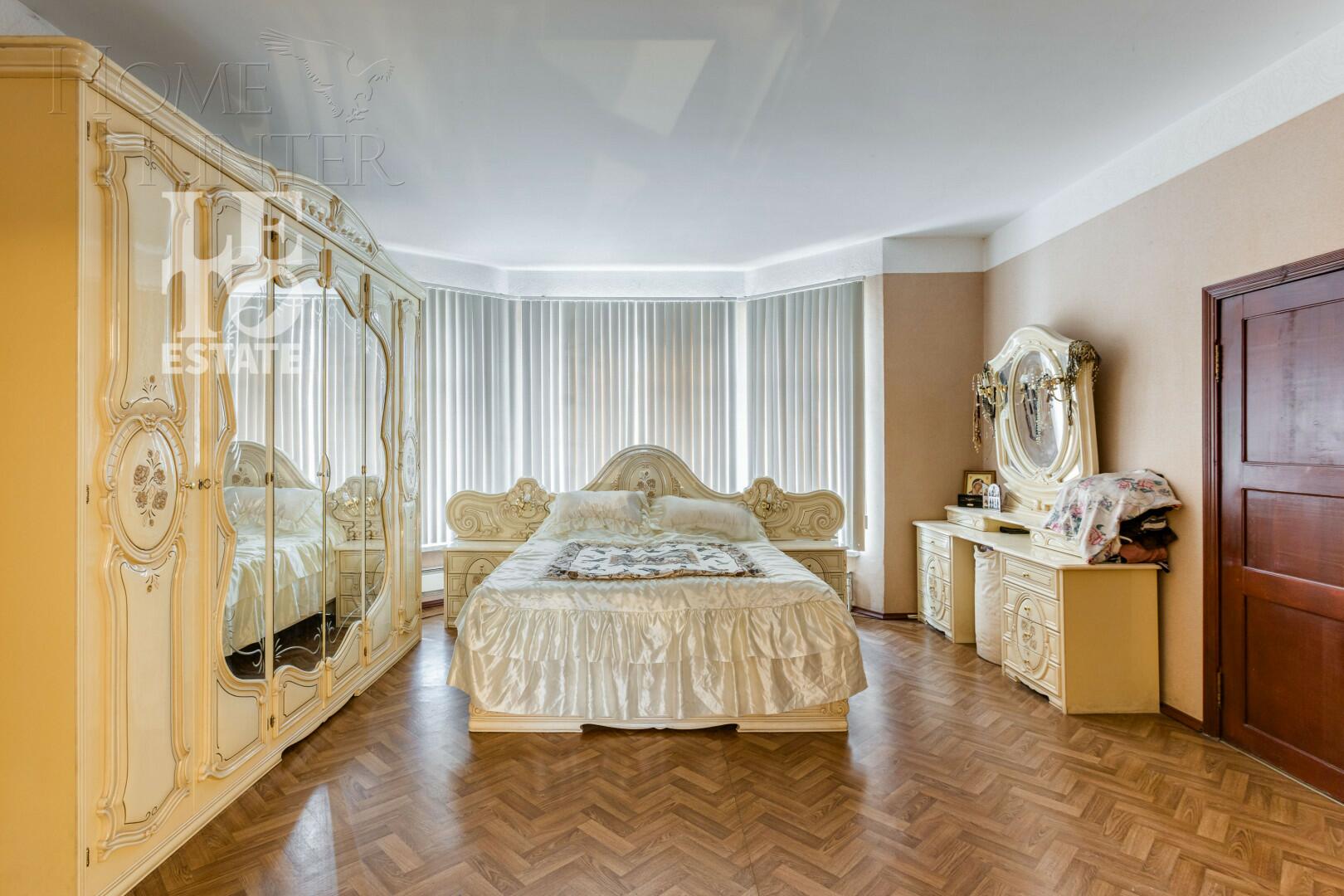 2-этажный коттедж 573 м² с отделкой