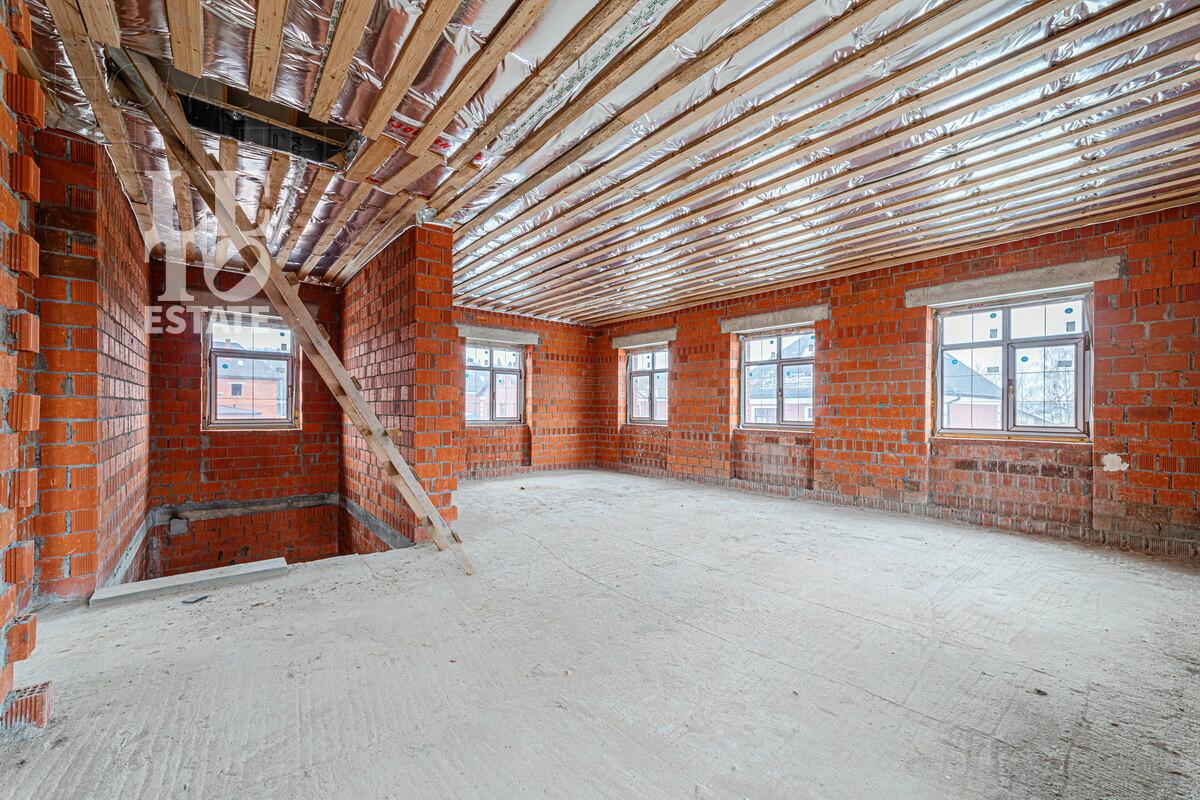 2-этажный коттедж 320 м² без отделки