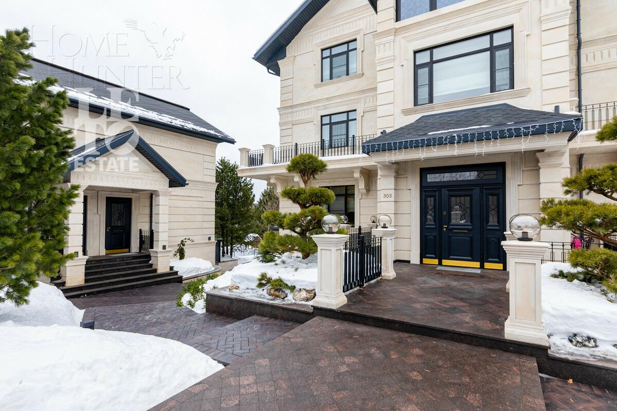 3-этажный коттедж 1 100 м² с отделкой