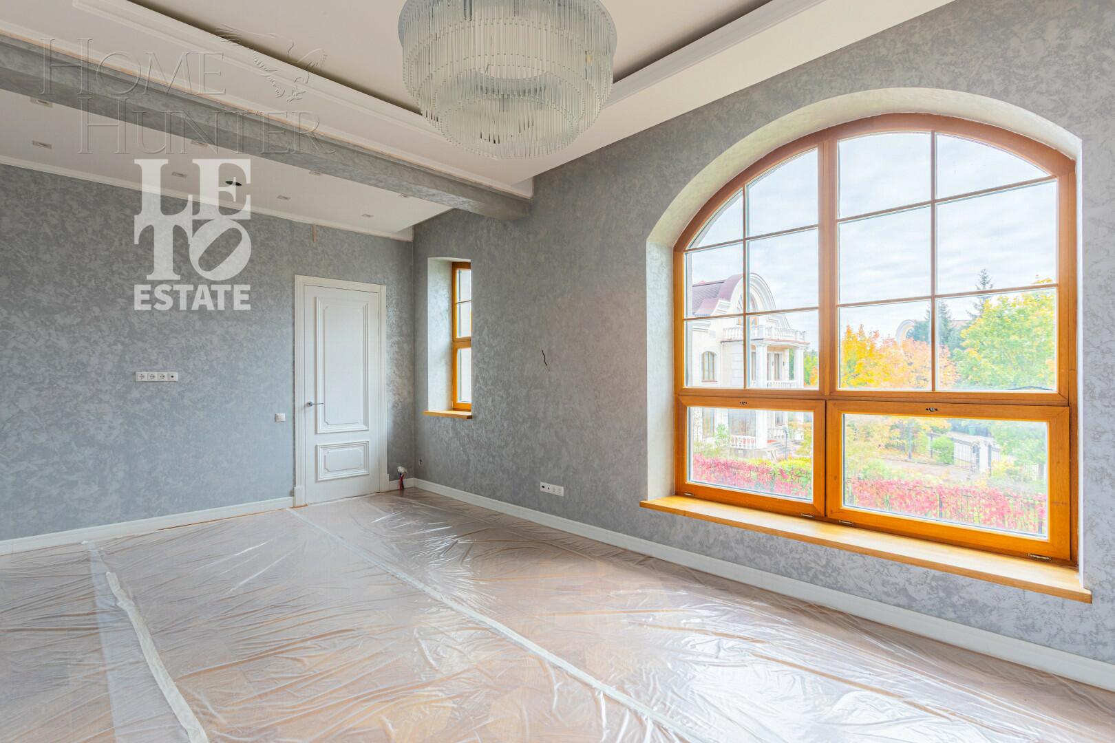 2-этажный коттедж 1 000 м² с отделкой