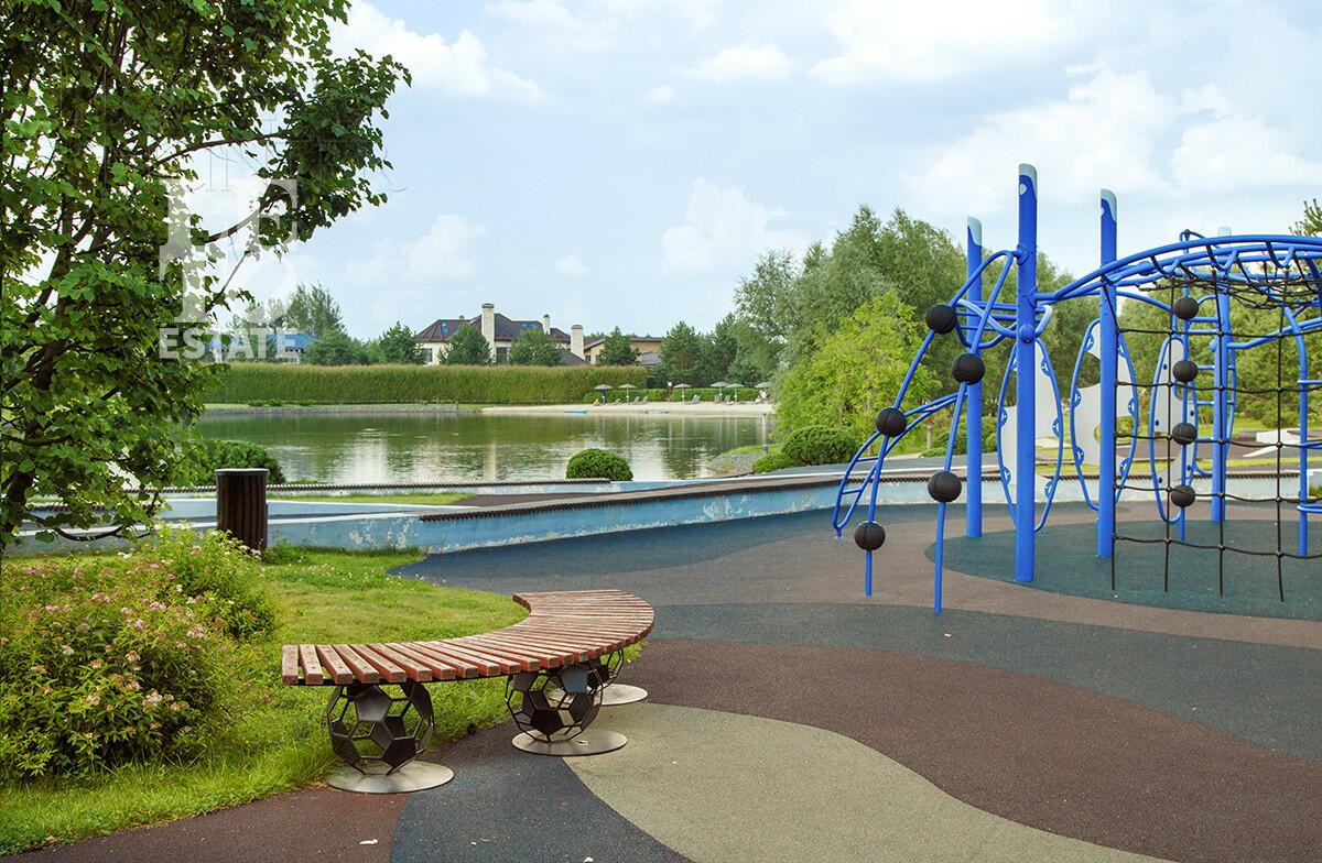 2-этажный коттедж 703 м² без отделки