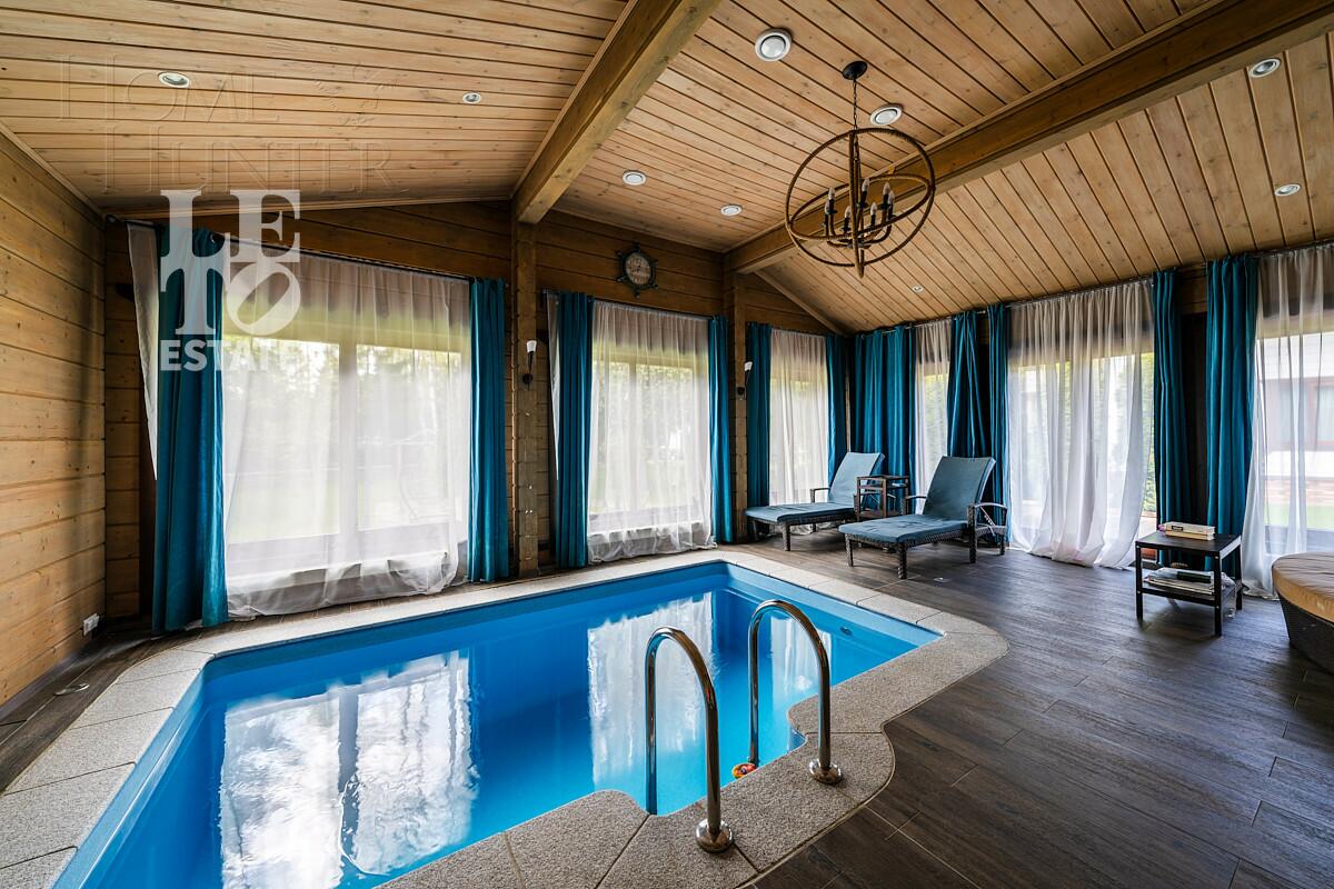 2-этажный коттедж 420 м² с отделкой