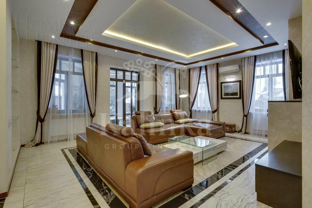 2-этажный коттедж 680 м² с отделкой