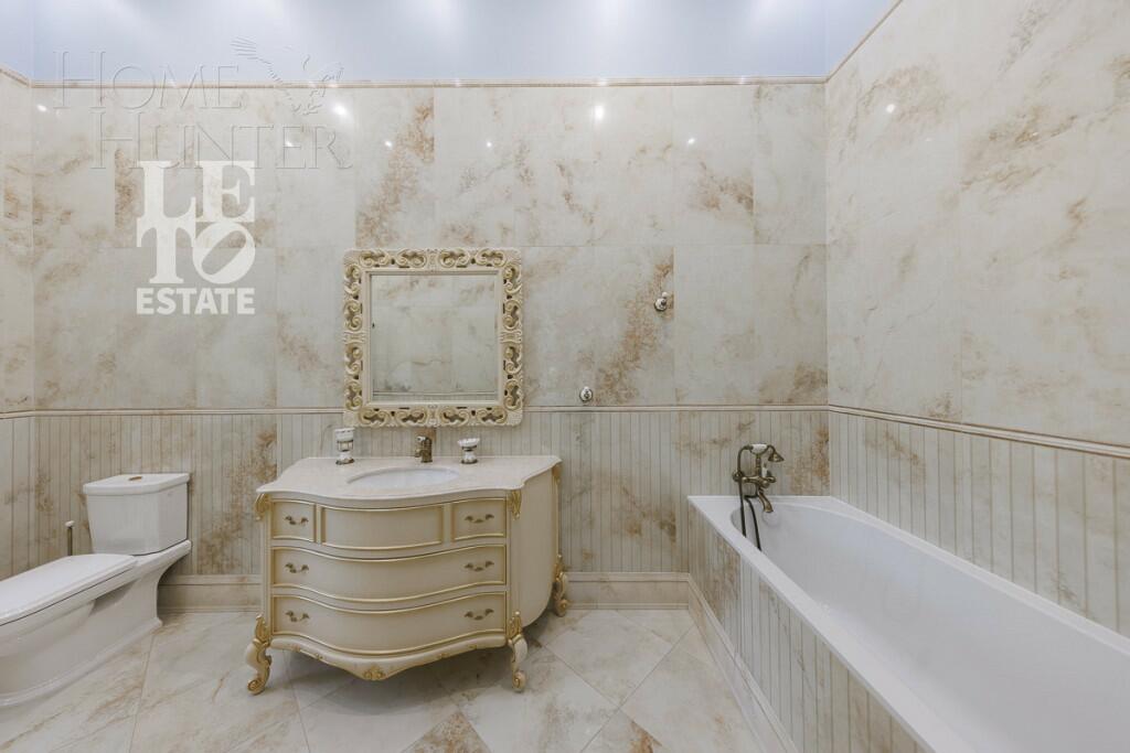 2-этажный коттедж 1 556 м² с отделкой