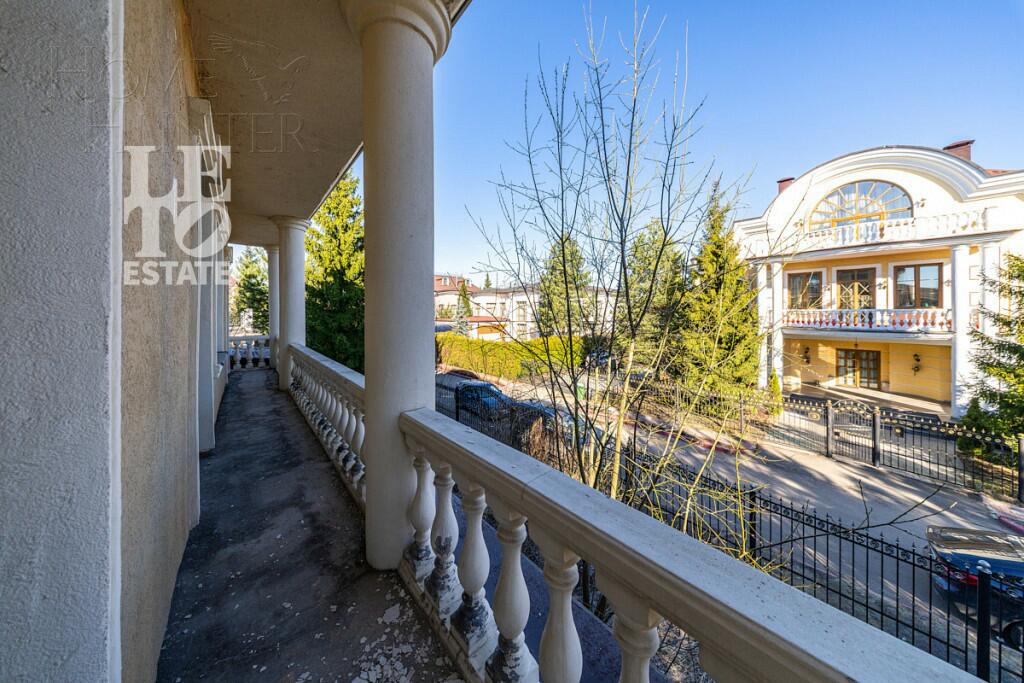 2-этажный коттедж 600 м² без отделки