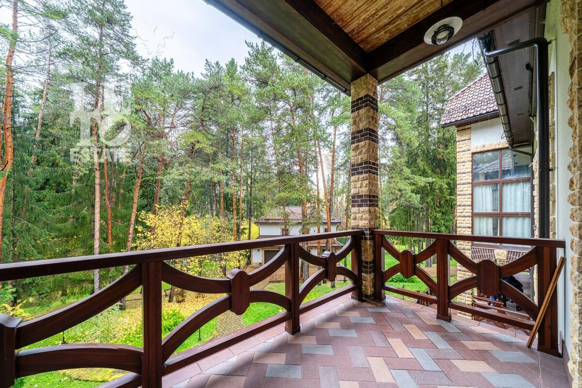 3-этажный коттедж 980 м² с отделкой