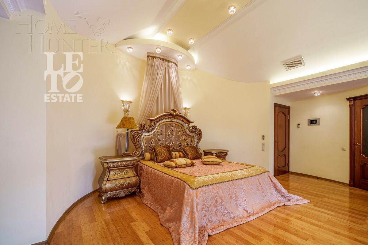 3-этажный коттедж 384.4 м² с отделкой