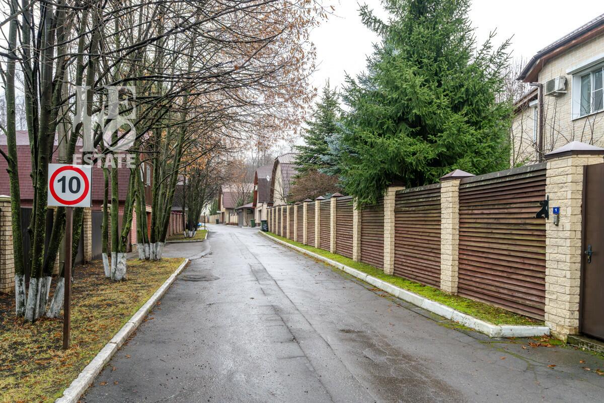 2-этажный коттедж 541 м² с отделкой