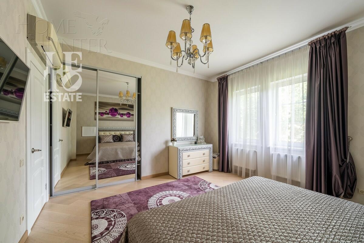 2-этажный коттедж 286.6 м² с отделкой