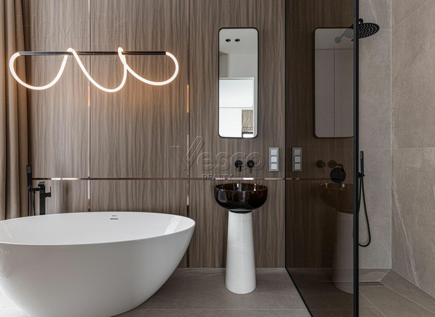 2-этажный коттедж 1 066 м² с отделкой