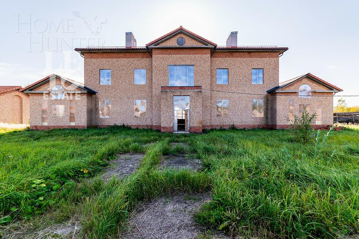 2-этажный коттедж 1 050 м² без отделки